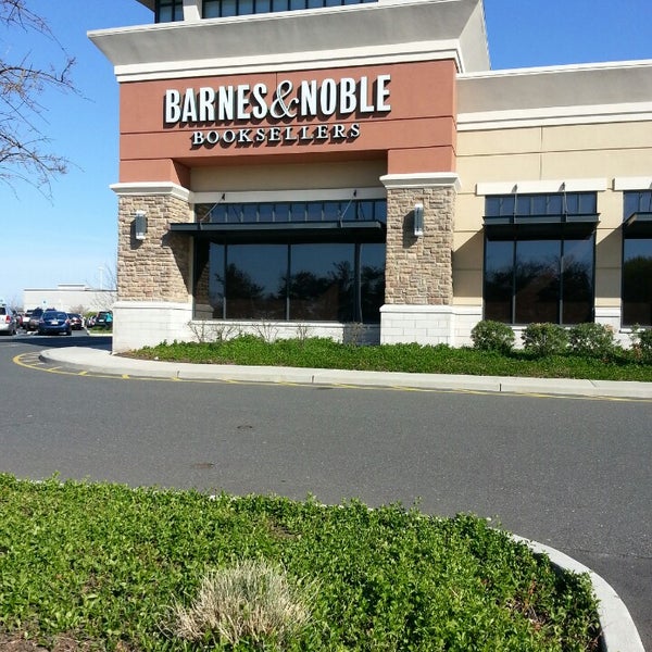 Barnes Noble Bookstore In Eatontown