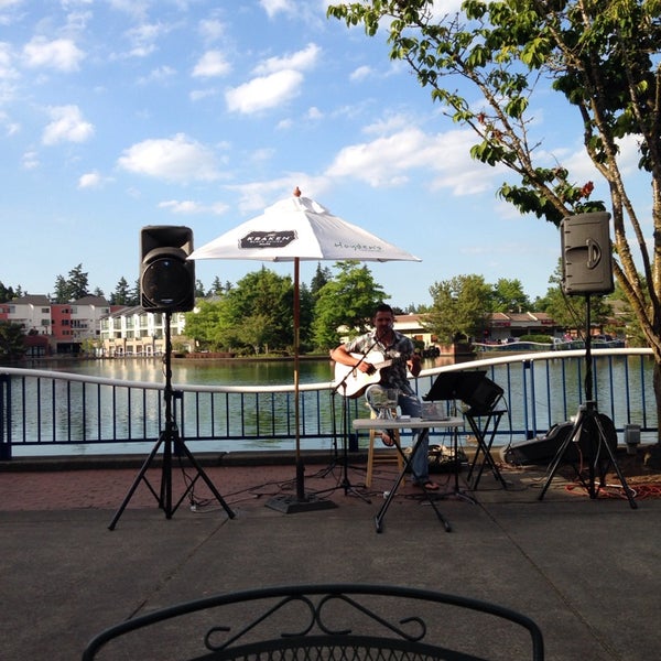 7/3/2014にAna B.がHayden&#39;s Lakefront Grillで撮った写真