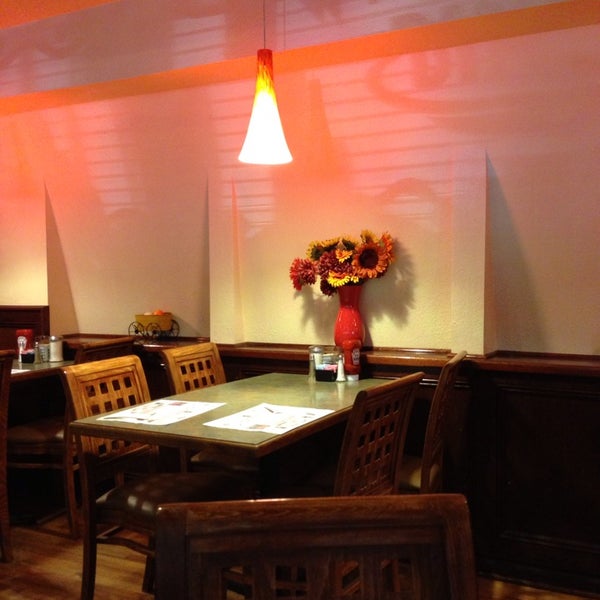 11/9/2013にDan S.がPantagis Dinerで撮った写真
