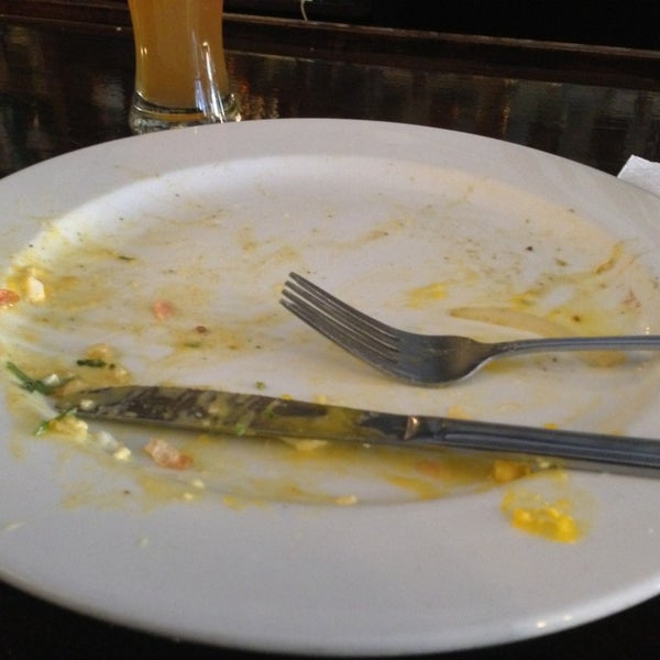Das Foto wurde bei Borough Restaurant von Michelle Wendy am 1/24/2013 aufgenommen