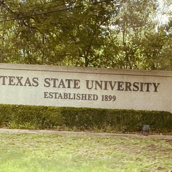 Das Foto wurde bei Texas State University von Debbie E. am 7/27/2020 aufgenommen