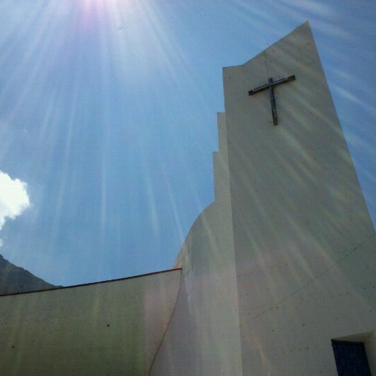 Foto tomada en Santuario del Señor de Muruhuay  por Melissa V. el 9/16/2012