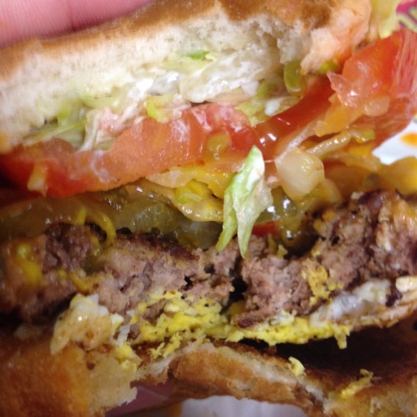 Photo taken at Fatburger by Thirsty J. on 6/13/2014