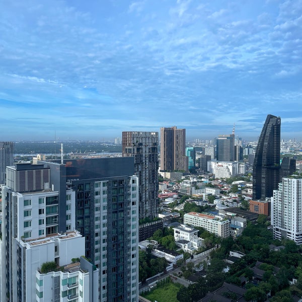 รูปภาพถ่ายที่ Bangkok Marriott Hotel Sukhumvit โดย Uroo เมื่อ 8/23/2023