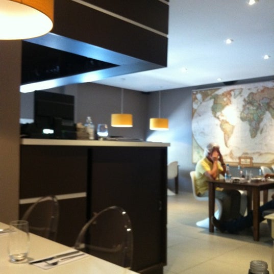 10/5/2012 tarihinde Mauren M.ziyaretçi tarafından Seasons Global Cuisine &amp; Tapas'de çekilen fotoğraf