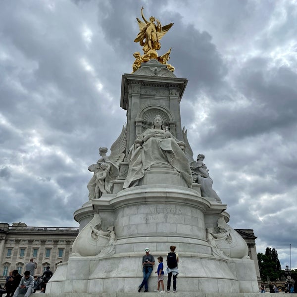 Queen Victoria РІ РЇР»С‚Рµ