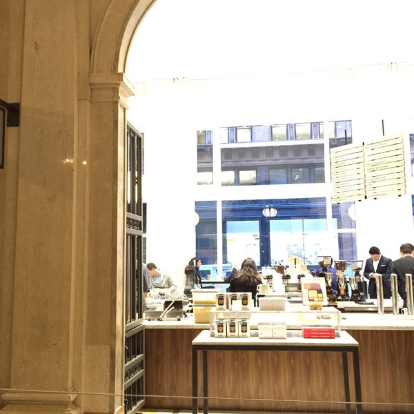 Photo taken at Blue Bottle Coffee by James L. on 2/2/2016