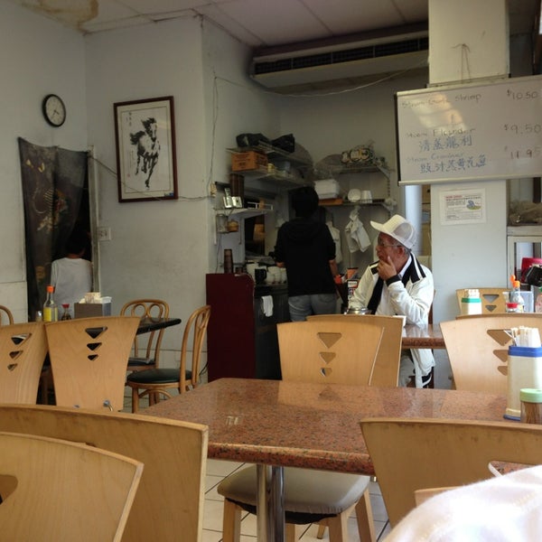 Family Noodles House Noodle Restaurant in Downtown Honolulu