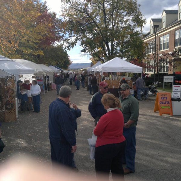 Elkton Autumn Days Fall Festival (Now Closed) Arts and Entertainment