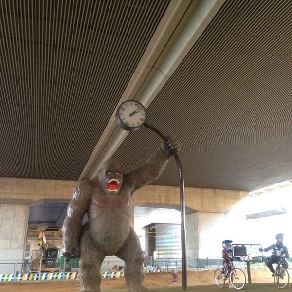 Gorilla Park батуты