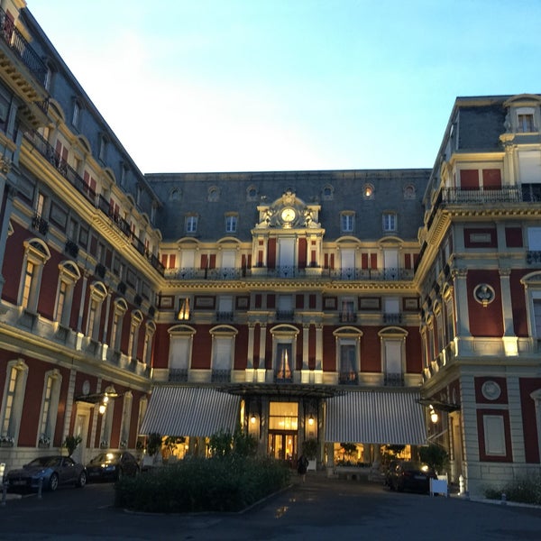 Foto tirada no(a) Hôtel du Palais por Pippa A. em 10/24/2016