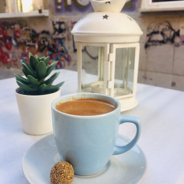 Foto tirada no(a) Baykuş Coffee Shop por Gizem S. em 7/2/2019