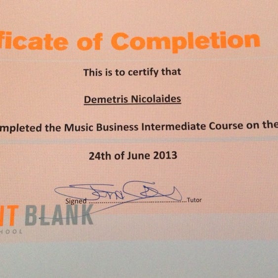รูปภาพถ่ายที่ Point Blank Music College โดย Demetris N. เมื่อ 6/24/2013