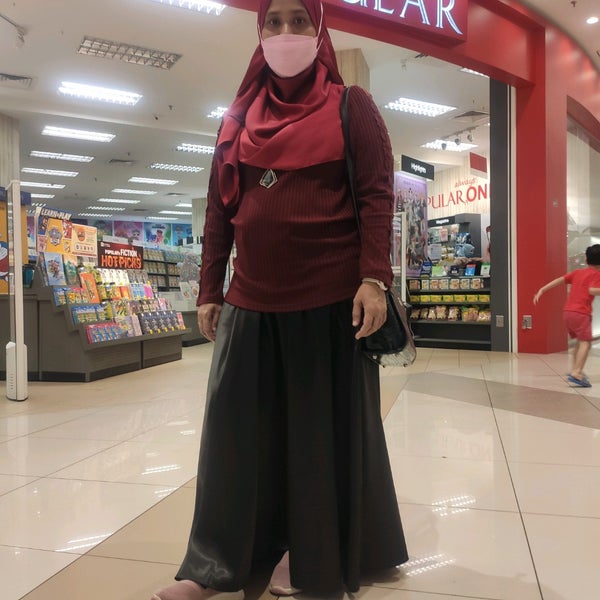 Popular Bookstore Bookstore