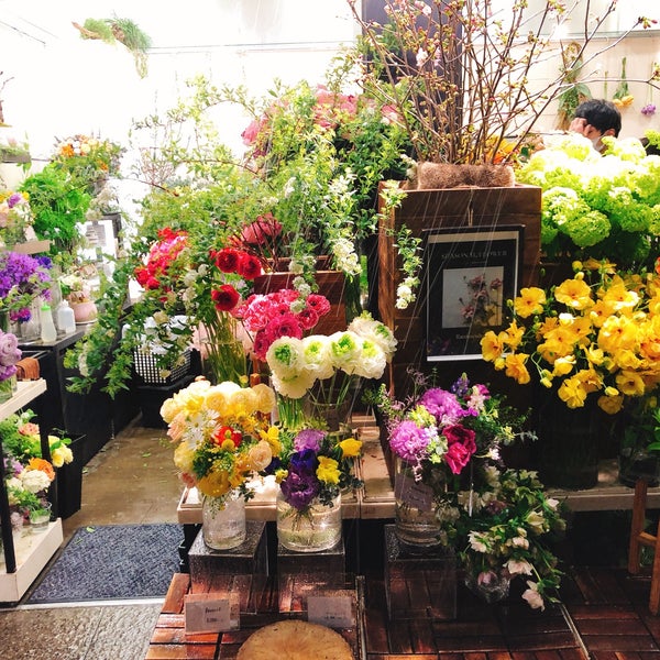 Photos At 日比谷花壇 銀座松屋店 銀座 銀座3 6 1 Photos At 日比谷花壇 銀座松屋店 銀座 銀座3 6 1
