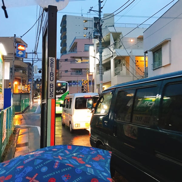 武蔵関駅入口バス停 Ponto De Onibus Em 練馬区