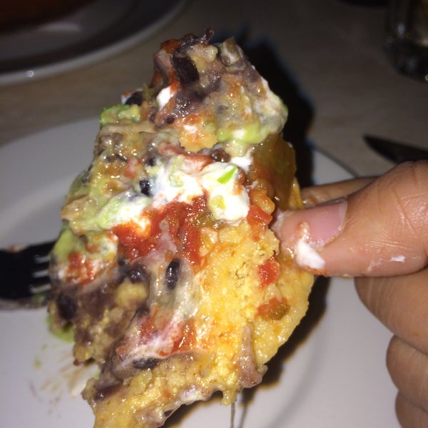 Foto diambil di Los Amates Mexican Kitchen oleh Melly T. pada 6/19/2015