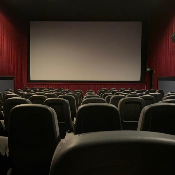 Regal San Jacinto Metro Movie Theater in San Jacinto