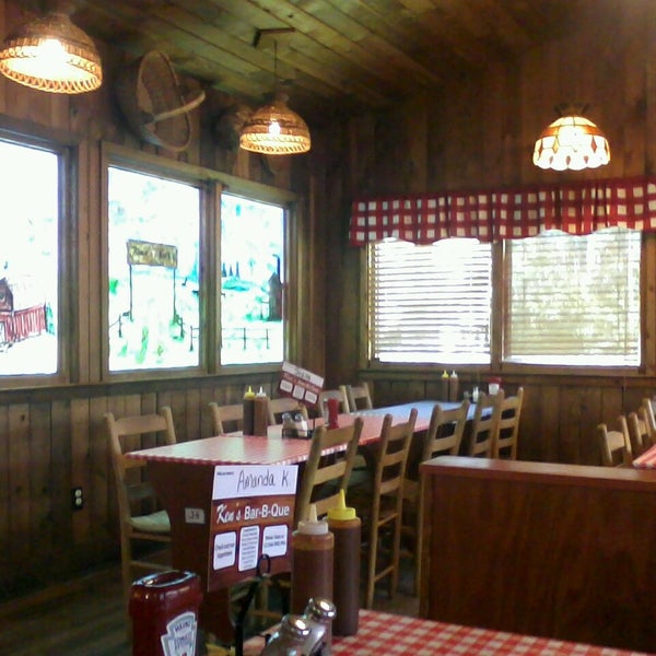 Ken's BarBQue 2 tips from 67 visitors