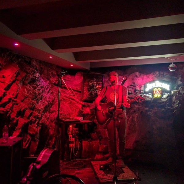 Bar Les Yeux Bleus VieuxQuébec 4 tips