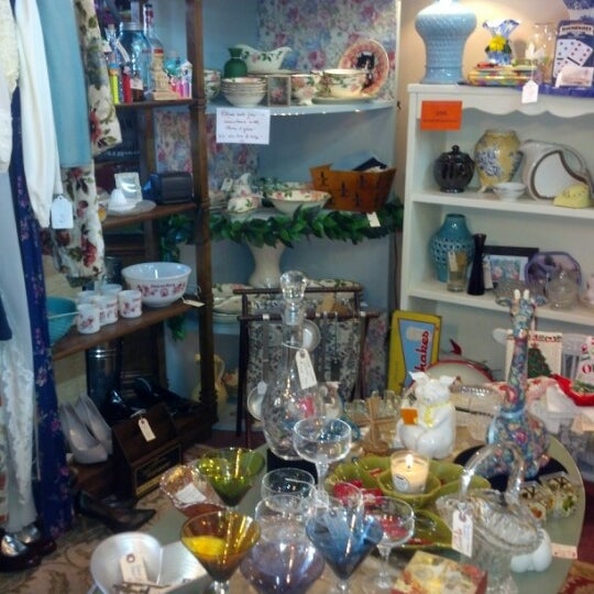 San Clemente Antiques and Decor 2 tips from 61 visitors