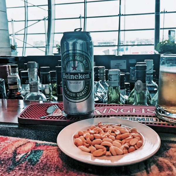 Ultra bar. Ultra bar. Ultra bar. Wave restaurant, bar & lounge. Adj ub 9h.