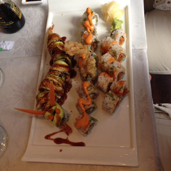 The Dragon roll was very good! A must try!