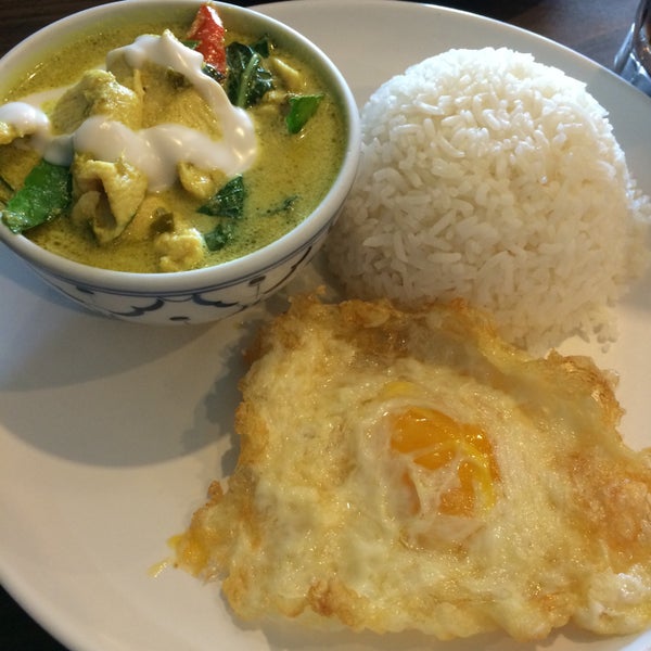Foto scattata a E-Sarn Thai Cuisine da Martin K. il 3/4/2015