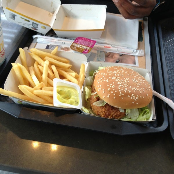 Photo taken at McDonald&#39;s by Melisa L. on 5/26/2013