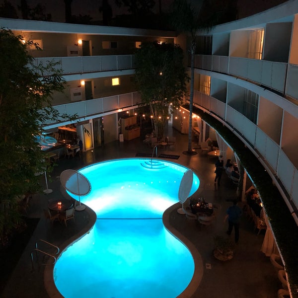 Foto diambil di Avalon Hotel Beverly Hills oleh Jessica C. pada 4/29/2019