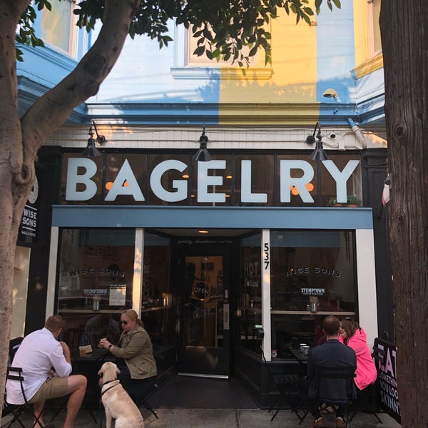 9/9/2018 tarihinde Jessica C.ziyaretçi tarafından Wise Sons Bagel &amp; Coffee'de çekilen fotoğraf