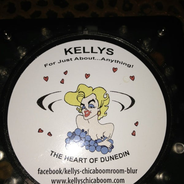 รูปภาพถ่ายที่ Kelly&#39;s - The Chic A Boom Room โดย 🌸Heather P. เมื่อ 1/27/2013