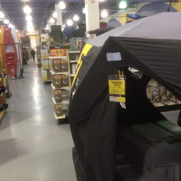 Dunham's Sports Grand Rapids, MI