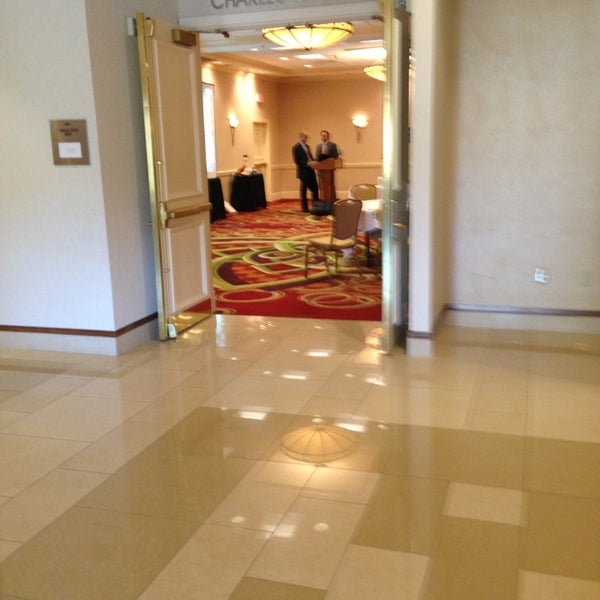 3/27/2013にJames M.がBoston Marriott Newtonで撮った写真