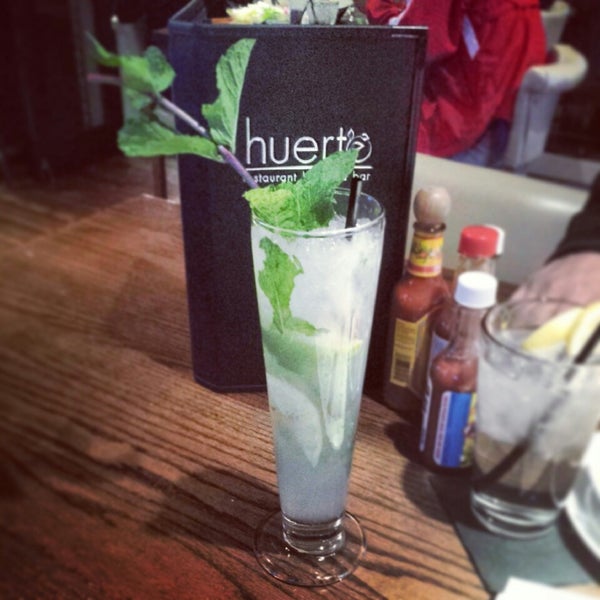 Foto scattata a Huerto Mexican Restaurant &amp; Tequila Bar da Sara🌸 il 5/20/2014