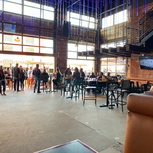 Photo taken at ViewHouse Eatery, Bar &amp; Rooftop by Jeff W. on 4/21/2019