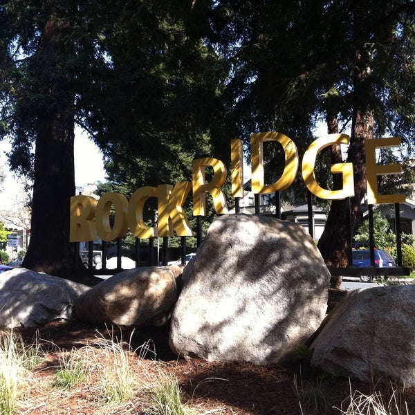 Rockridge BART Station - Rockridge - 39 tips