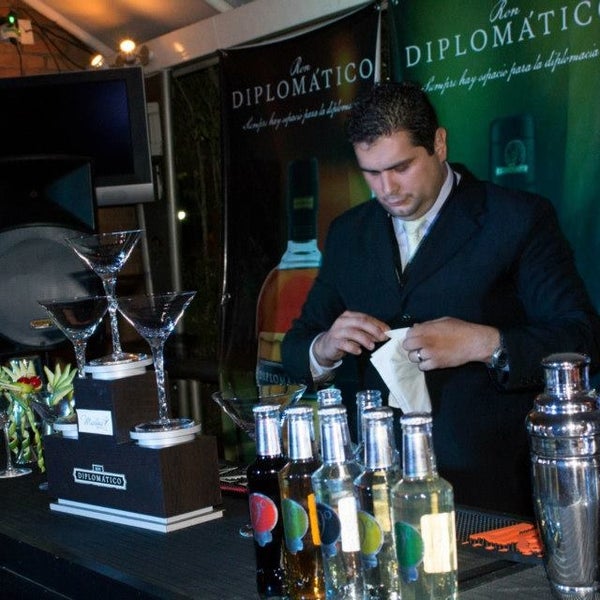 José García fue clasificado al torneo nacional Diplomático 2013, presentando su magnífico cóctel "Finest Mango" servido en copa martini con Diplomático Blanco, Aranshe, Mango y Parchita