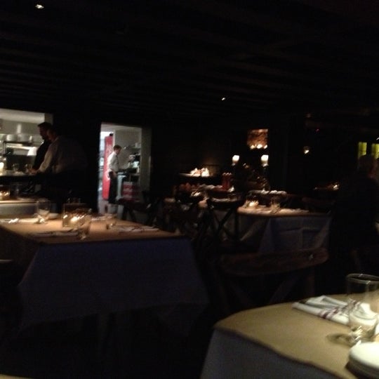 Foto tirada no(a) The Restaurant at The Cheshire por Diane S. em 12/1/2012