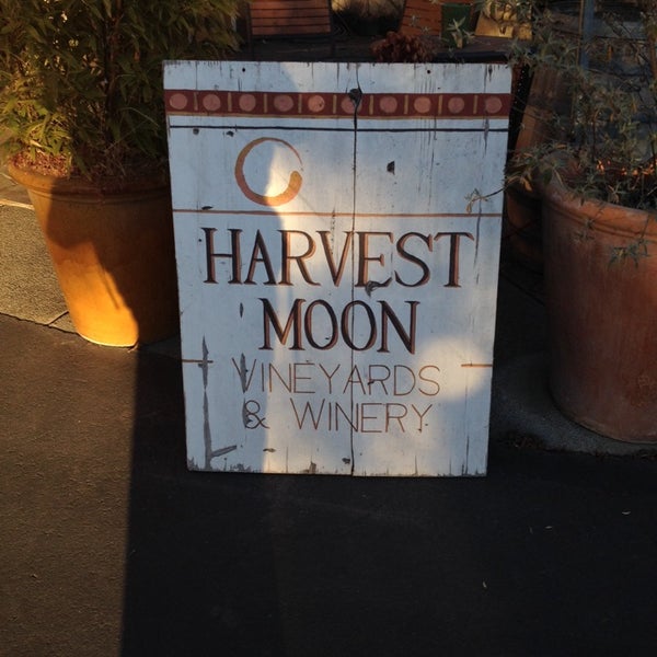 Photo taken at Harvest Moon Winery by Renee B. on 1/13/2014