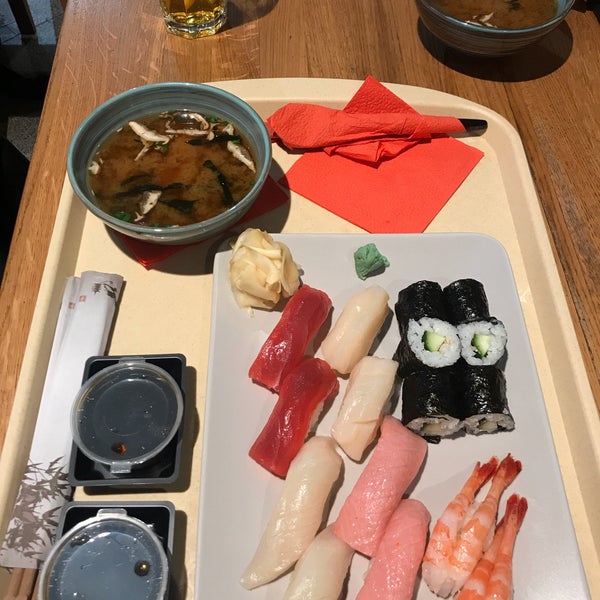 Кухня японии. Ikura izakaya рождественский бул 1 фото. Ikura izakaya nikkei. Ikura izakaya рождественский бул 1 фото. Изакая владивосток ресторан.