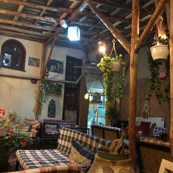 รูปภาพถ่ายที่ Nar-ı Aşk Cafe โดย drsngzl เมื่อ 5/3/2019