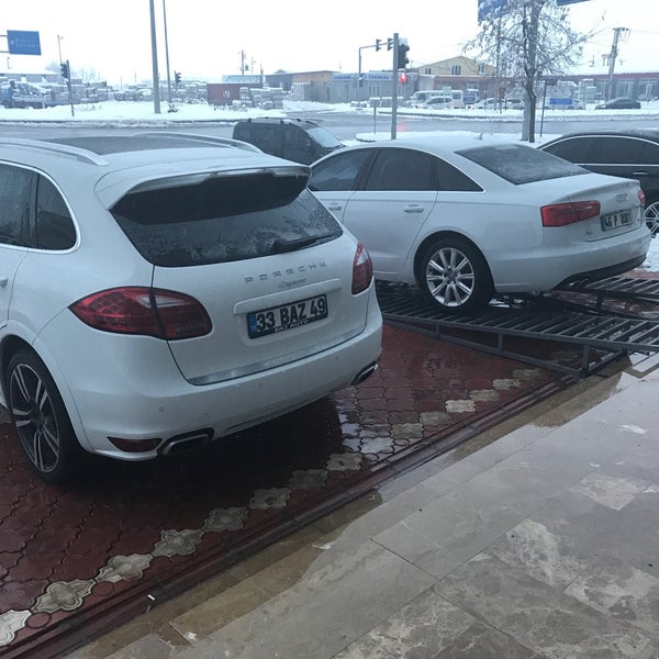 Photo taken at Baz Auto by Doğan Ş. on 1/28/2017