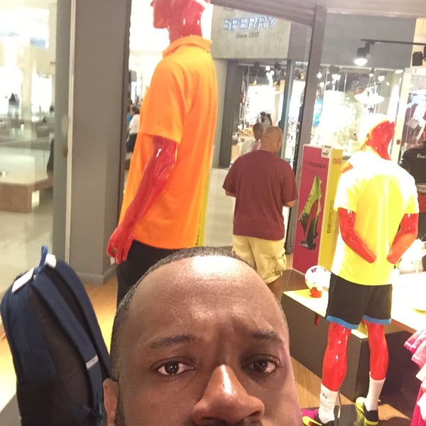 Photos at Puma Store Multiplaza Escazú - Clothing Store