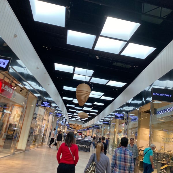 Outlet san sebastian de los reyes converse new arrivals