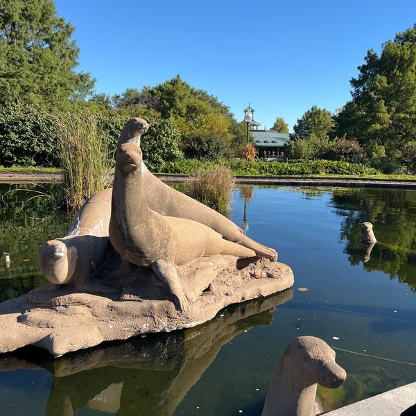 Photo taken at Saint Louis Zoo by Shep 🍺 S. on 10/1/2022