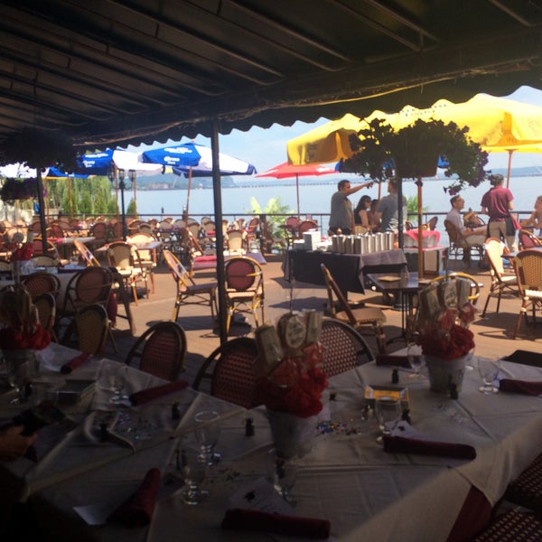 6/14/2015에 Jay C.님이 Pier 701 Restaurant &amp; Bar에서 찍은 사진