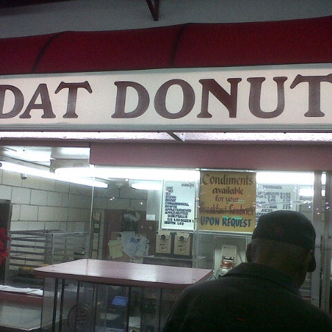 Photo taken at Dat Donut by Shan F. on 12/4/2012