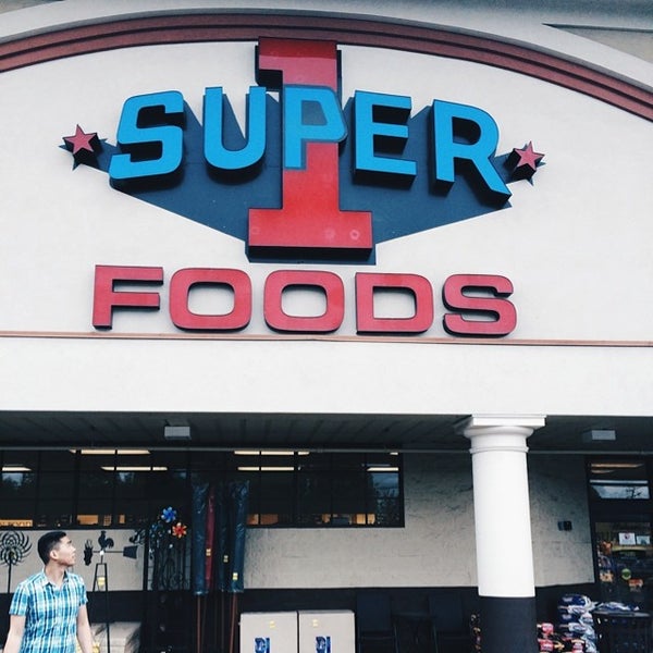 Super 1 Foods Grocery Store in Walla Walla