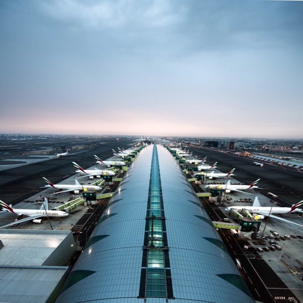 Foto tirada no(a) Aeroporto Internacional de Dubai (DXB) por fivefingers w. em 10/30/2015